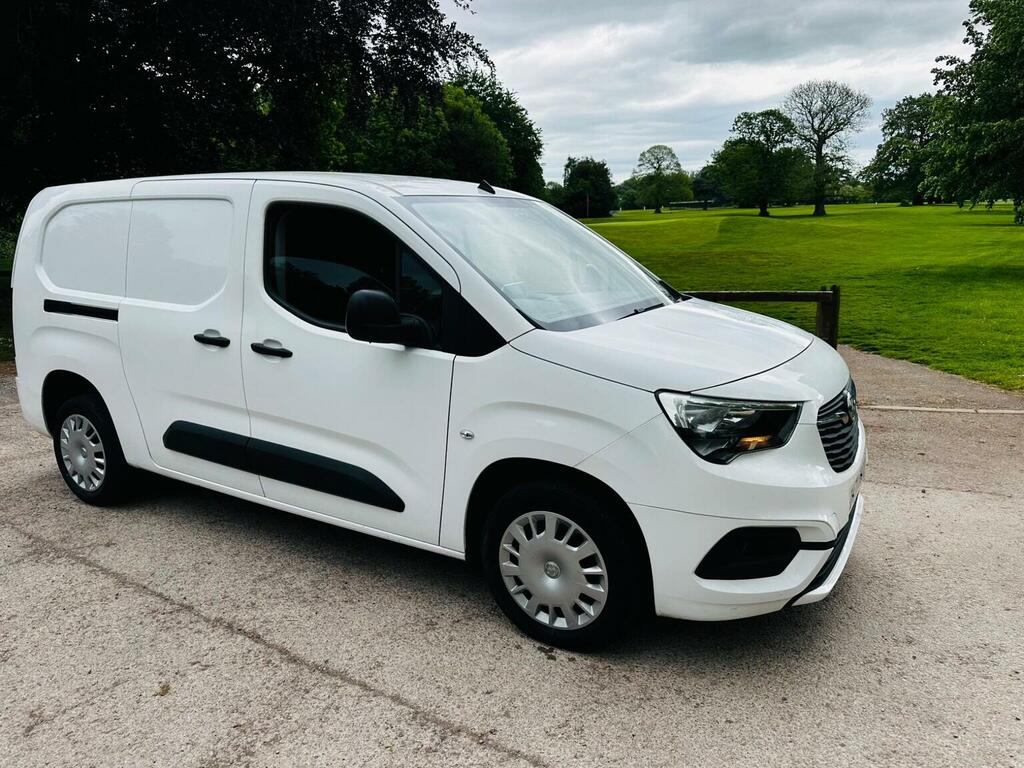 Vauxhall Combo 1.5 Turbo D 2300 Sportive L2 H1 Euro 6 DV71UAG White #6