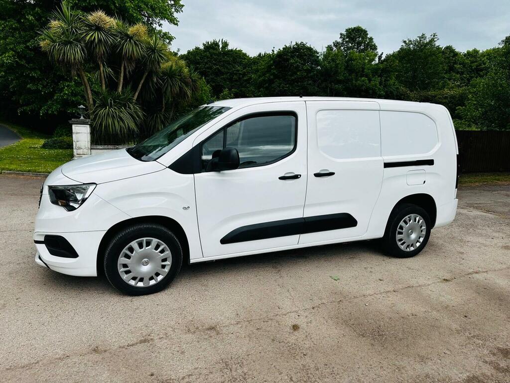 Vauxhall Combo 1.5 Turbo D 2300 Sportive L2 H1 Euro 6 DV71UAG White #3
