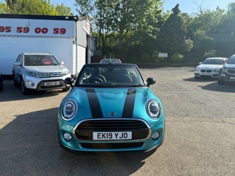 Mini Convertible 1.5 Cooper Classic EK19YJO Blue #2