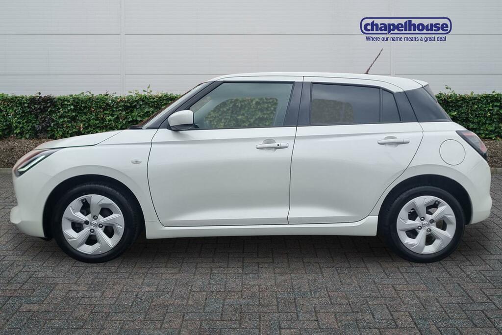 Suzuki Swift Motion Mhev 1.2 DK75LVA White #6
