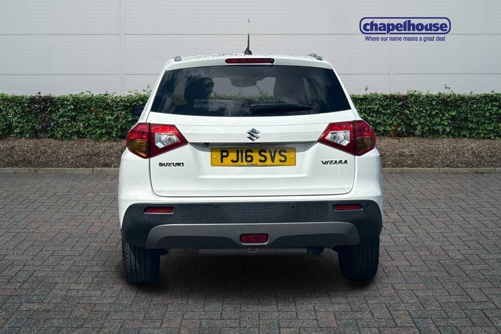 Suzuki Vitara Sz-t 1.6 White #4