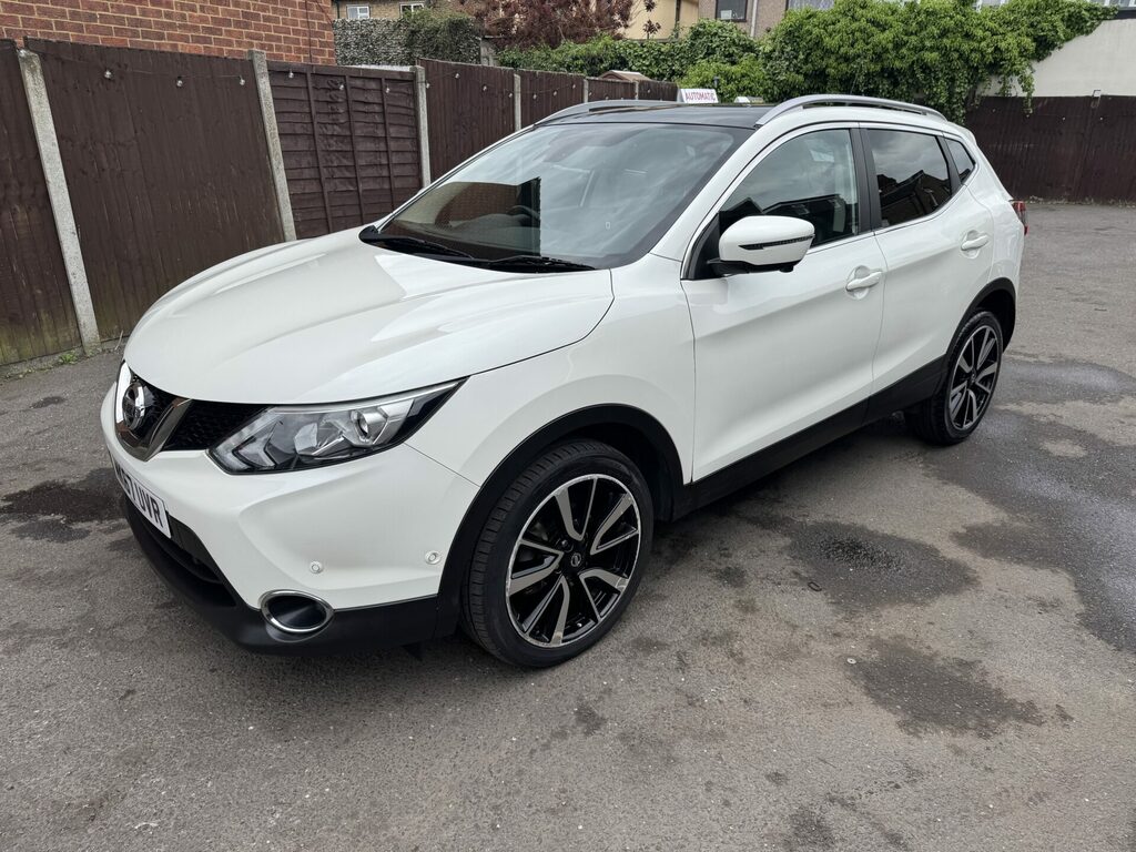 Nissan Juke 1.6 Dig-t Tekna LM65LCJ White #4