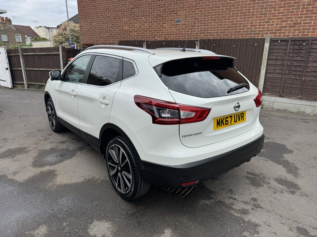 Nissan Juke 1.6 Dig-t Tekna LM65LCJ White #3