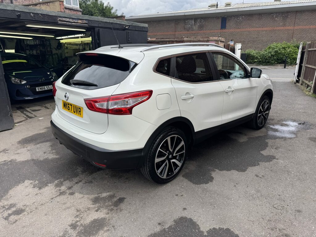 Nissan Juke 1.6 Dig-t Tekna LM65LCJ White