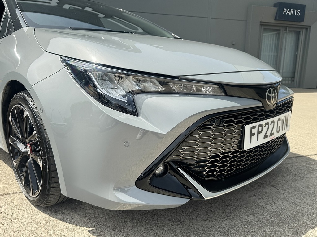 Toyota Corolla Vvt-h Gr Sport FP22GVN Grey #2