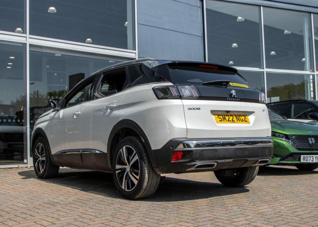 Peugeot 3008 1.2 Puretech Gt Euro 6 S S SM22NGZ White #3