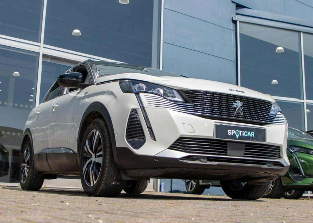 Peugeot 3008 1.2 Puretech Gt Euro 6 S S SM22NGZ White #6