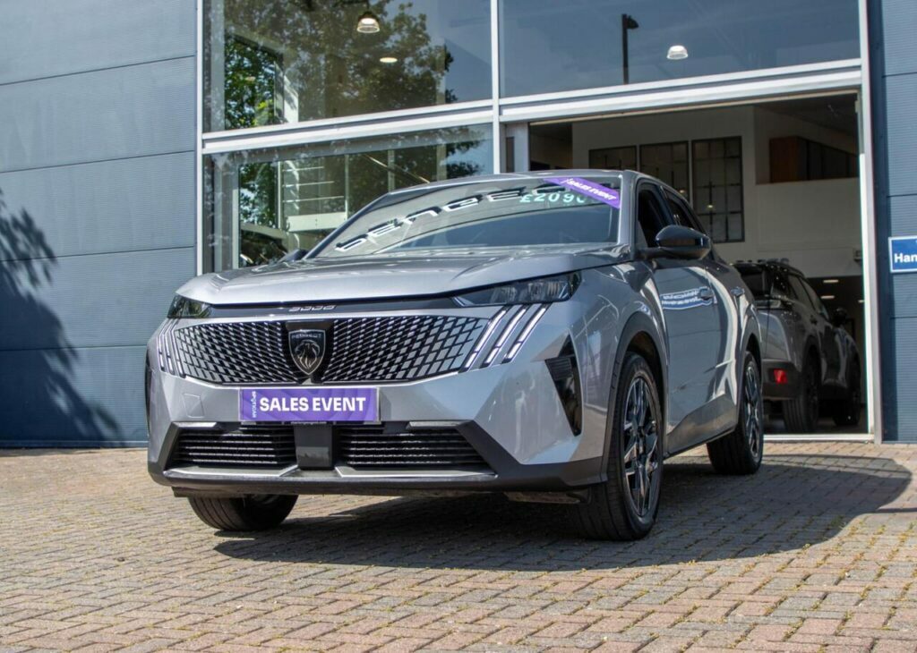 Peugeot 3008 1.2 Allure E-dsc6 Euro 6 S S FV74YKJ Grey #3