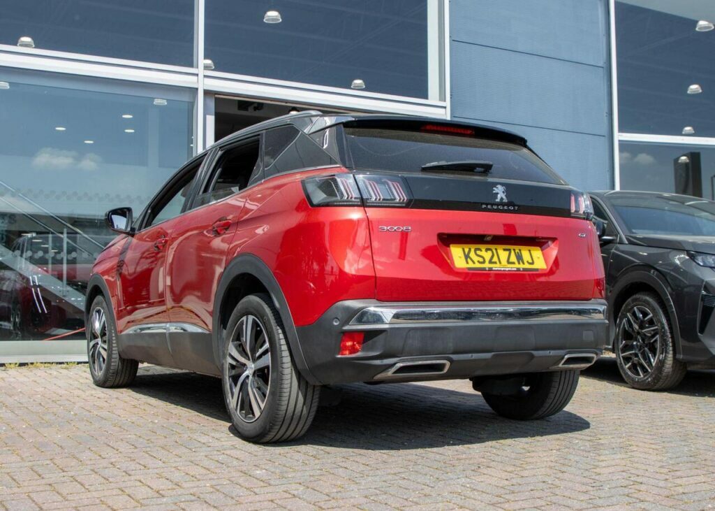Peugeot 3008 1.2 Puretech Gt Eat Euro 6 S S KS21ZWJ Red #4