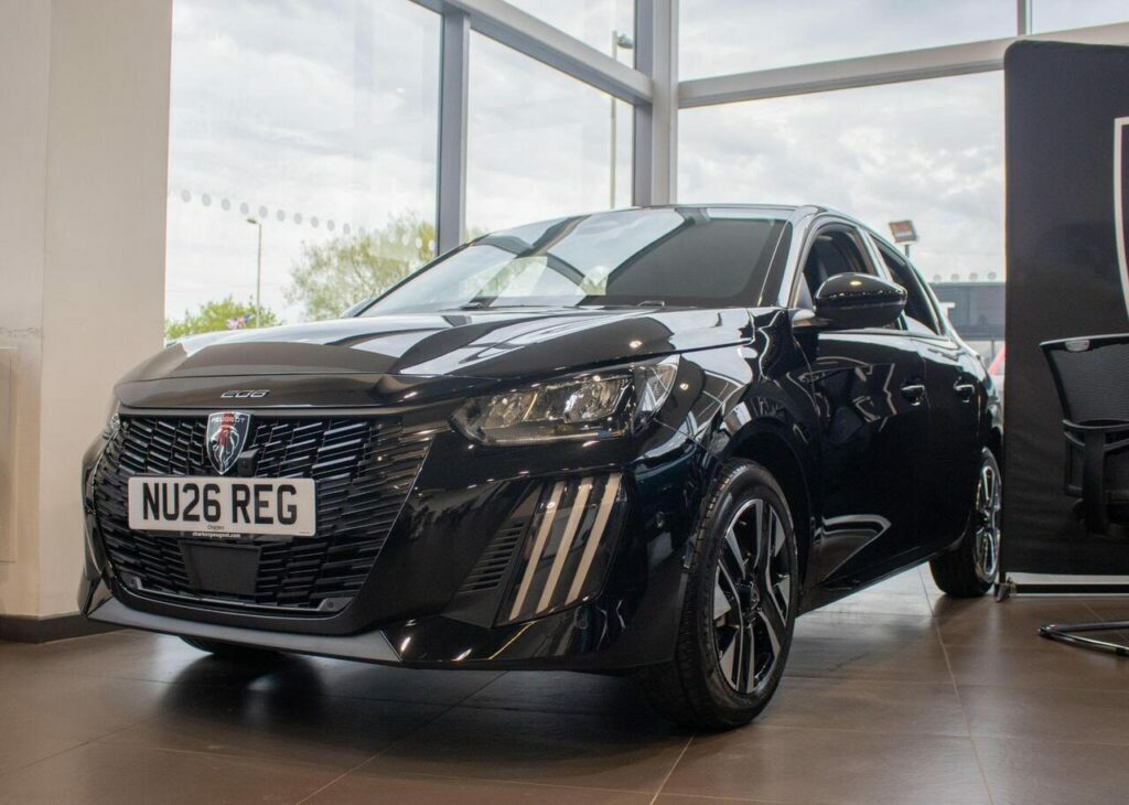 Peugeot 208 Hatchback Black #3