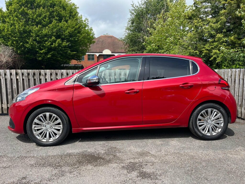 Peugeot 208 1.2 Puretech Allure Euro 6 NU16OBG  #2