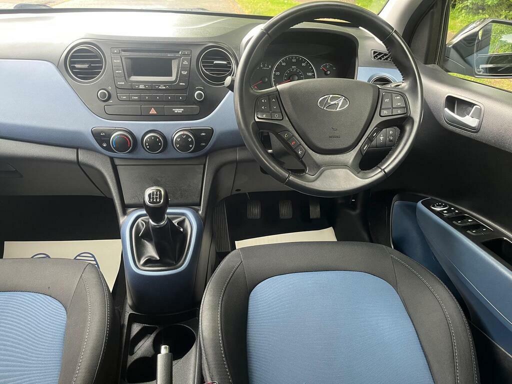 Hyundai I10 1.2 Premium Euro 5 KN65UFB Black #4