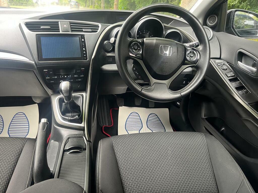 Honda Civic 1.8 I-vtec Se Plus Navi Euro 6 S S RV66TZK Black #4
