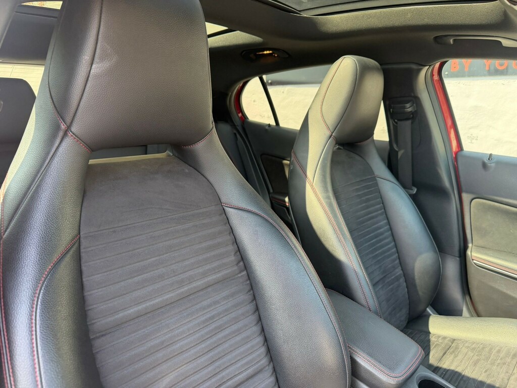Mercedes-Benz GLA Class Suv 2.1 Gla220 Cdi Amg Line 4 Matic 2015 Red #2