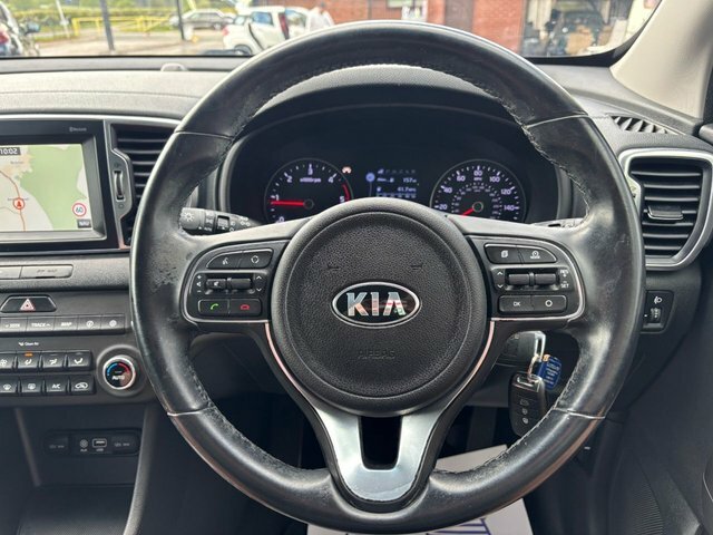Kia Sportage 1.7 Crdi 2 Suv Euro 6 S S 114 KU67TTJ Blue #3