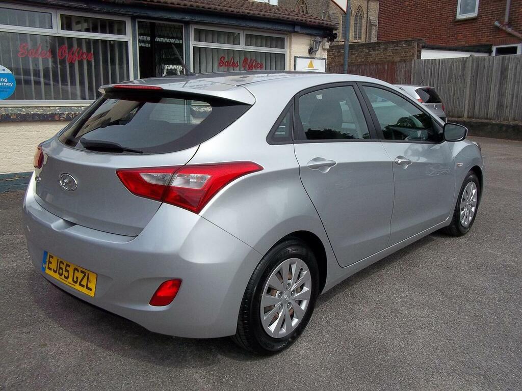 Hyundai I30 1.6 Crdi Blue Drive S Euro 6 Ss 201565 EJ65GZL Silver #5