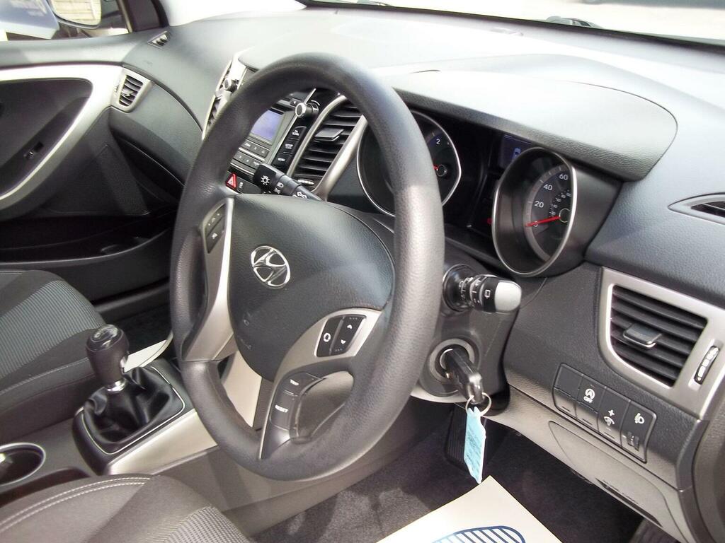 Hyundai I30 1.6 Crdi Blue Drive S Euro 6 Ss 201565 EJ65GZL Silver #6