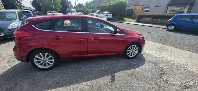 Ford Focus Titanium 20 A Year LM16PUE Red #5
