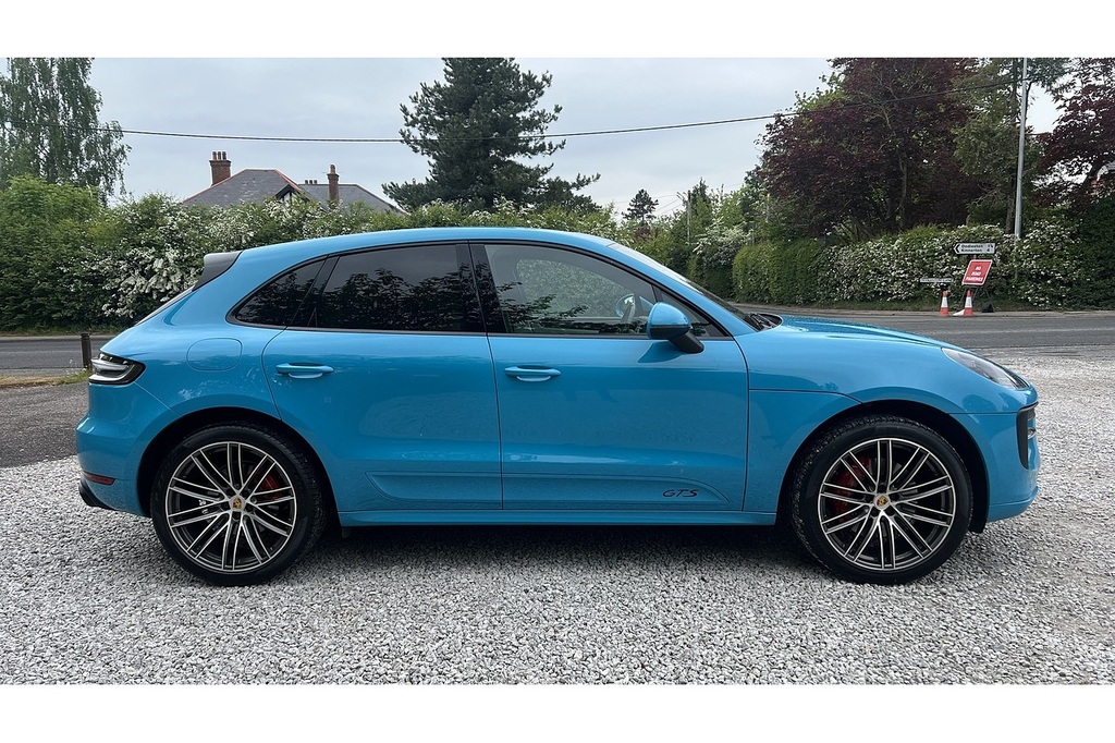 Porsche Macan Gts PJ21EHW Blue #4