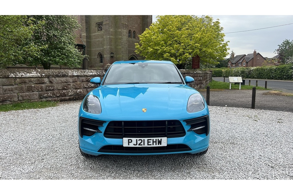 Porsche Macan Gts PJ21EHW Blue #3