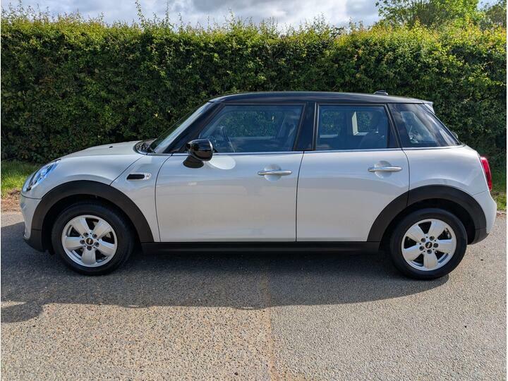 Mini Hatch 1.5 Cooper Classic Euro 6 Ss LO21DBX Silver #5