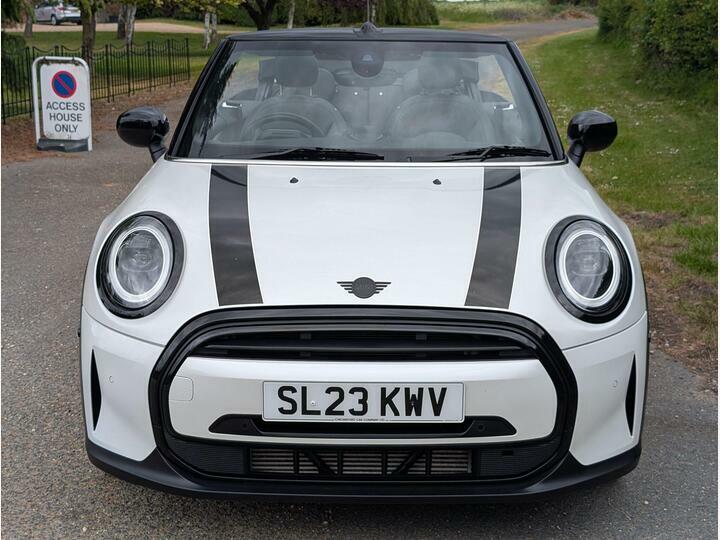 Mini Convertible 1.5 Cooper Exclusive Steptronic Euro 6 Ss White