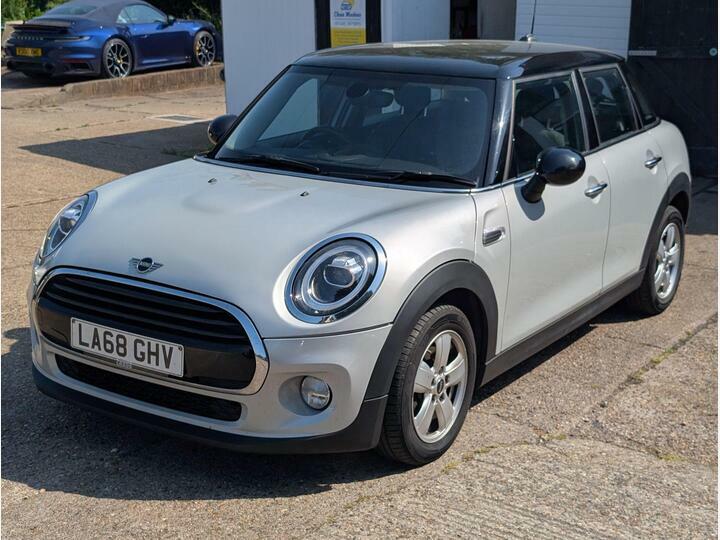 Mini Hatch 1.5 Cooper Classic Euro 6 Ss LA68GHV Silver #2