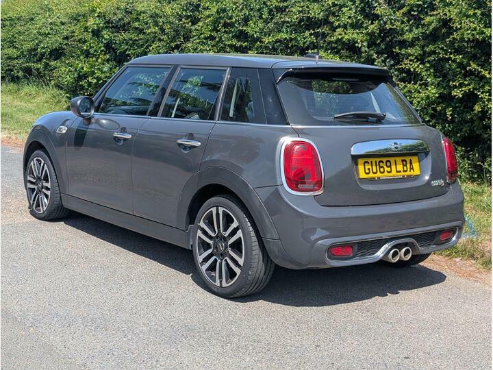 Mini Hatch 2.0 Cooper S Exclusive Steptronic Euro 6 Ss GU69LBA Grey #3
