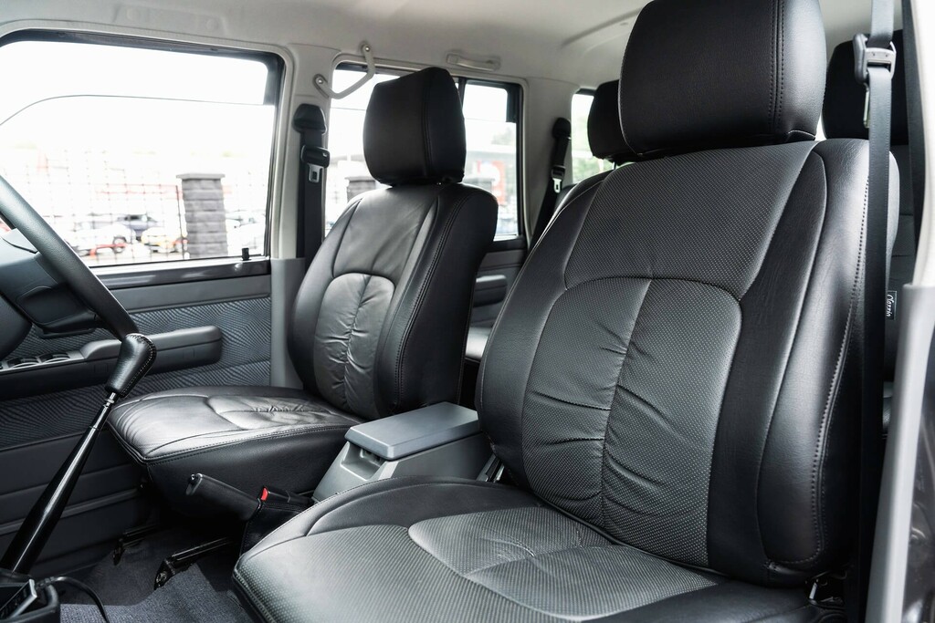 Toyota Land Cruiser 2.5 Td II Suv 85 Bhp Grey #4