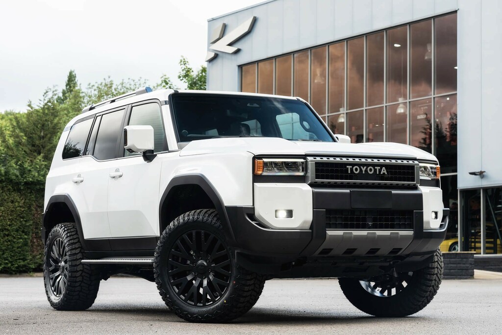Toyota Land Cruiser 250 Series VX 2.7 White