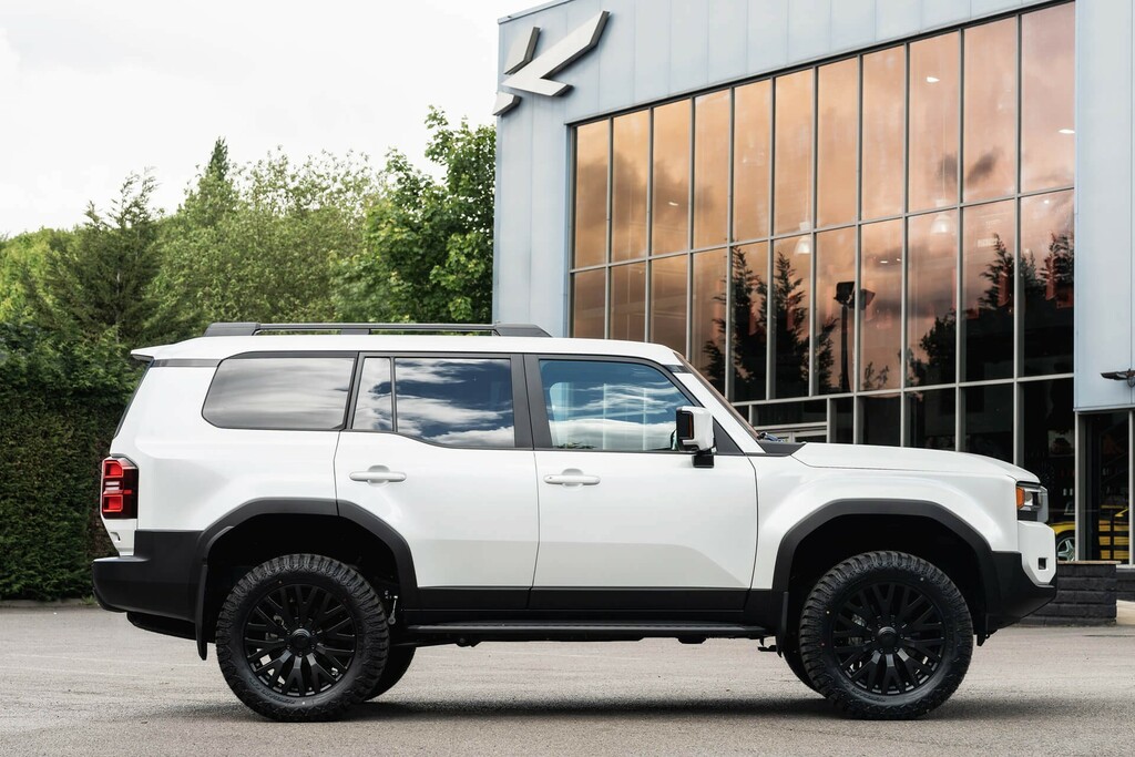 Toyota Land Cruiser 250 Series VX 2.7 White #5