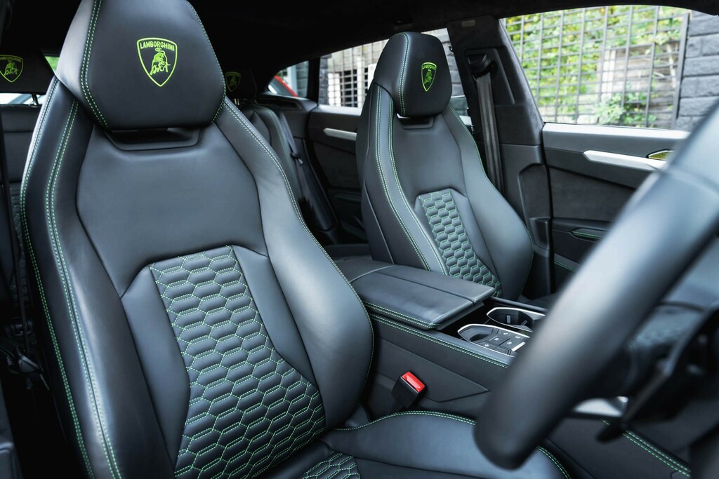Lamborghini Urus V8 Biturbo Black #2