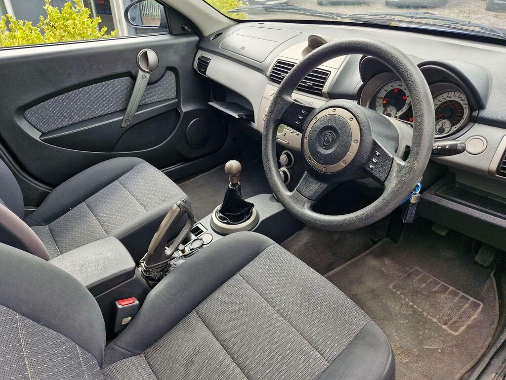 Proton Gen-2 1.6 Black #8