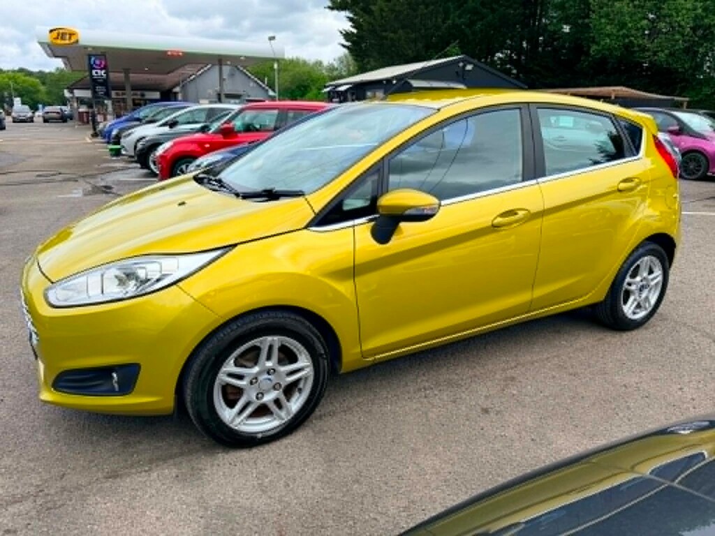 Ford Fiesta 1.5 Tdci Zetec Hatchback Euro 5  #5