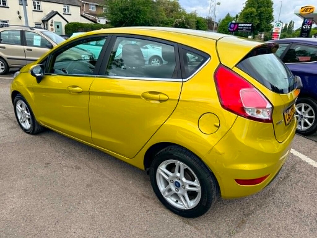 Ford Fiesta 1.5 Tdci Zetec Hatchback Euro 5  #4