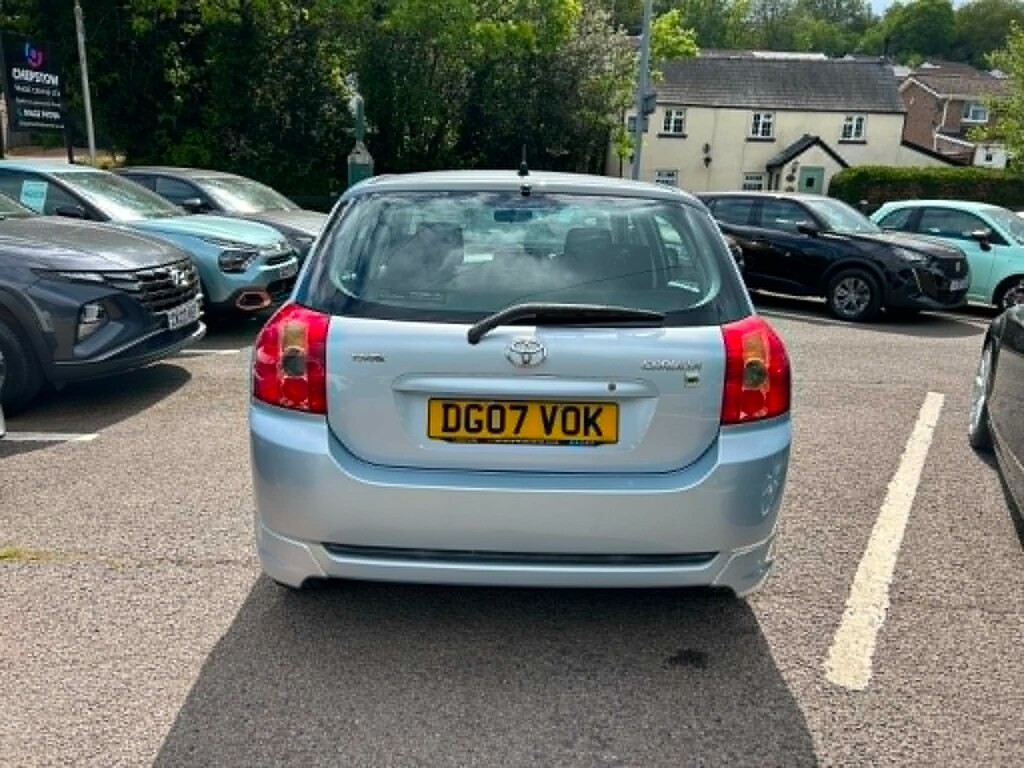Toyota Corolla 1.6 Vvt-i Colour Collection Hatchback M  #3