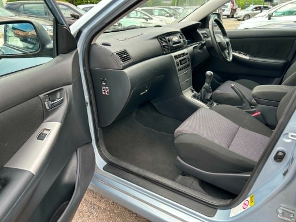 Toyota Corolla Vvt-i Sr Silver #18
