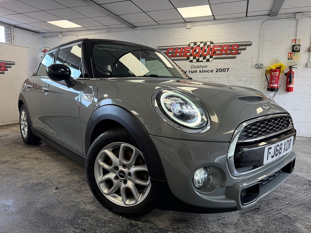 Mini Hatch Cooper S Classic Grey