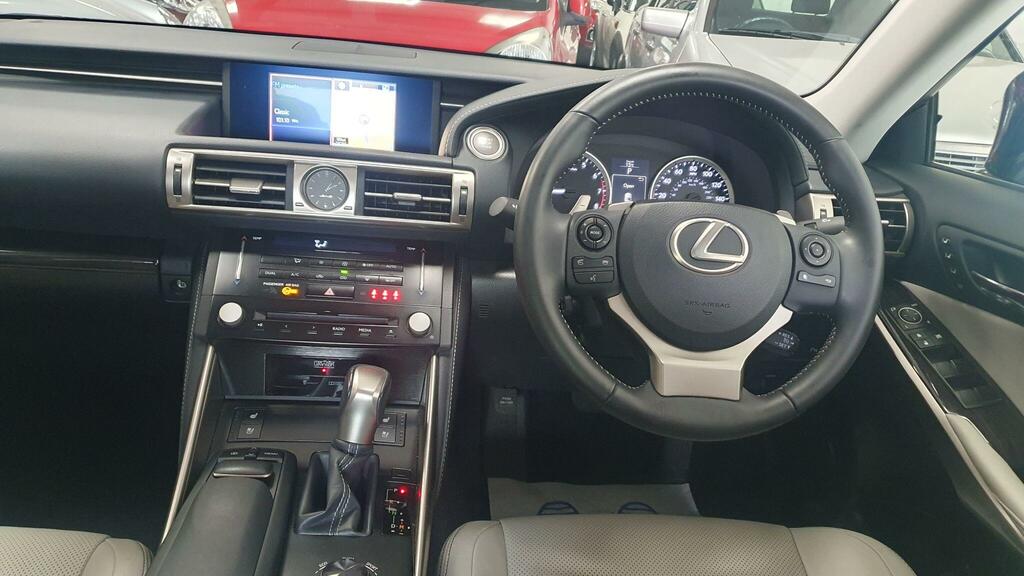 Lexus IS 2.5 250 V6 Premier Euro 5 Black #6
