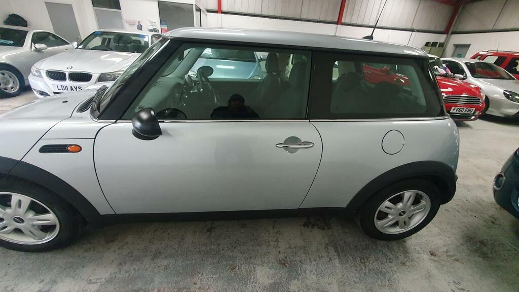 Mini Hatch 1.6 One Euro 4 Silver #4