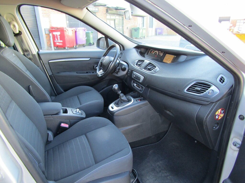 Renault S Nav Dci White #17