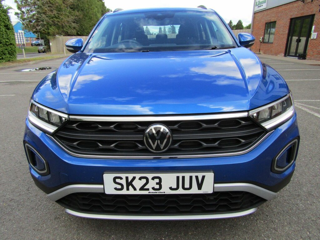 Volkswagen T-Roc 1.5 Tsi Life Euro 6 Ss SK23JUV Blue #4
