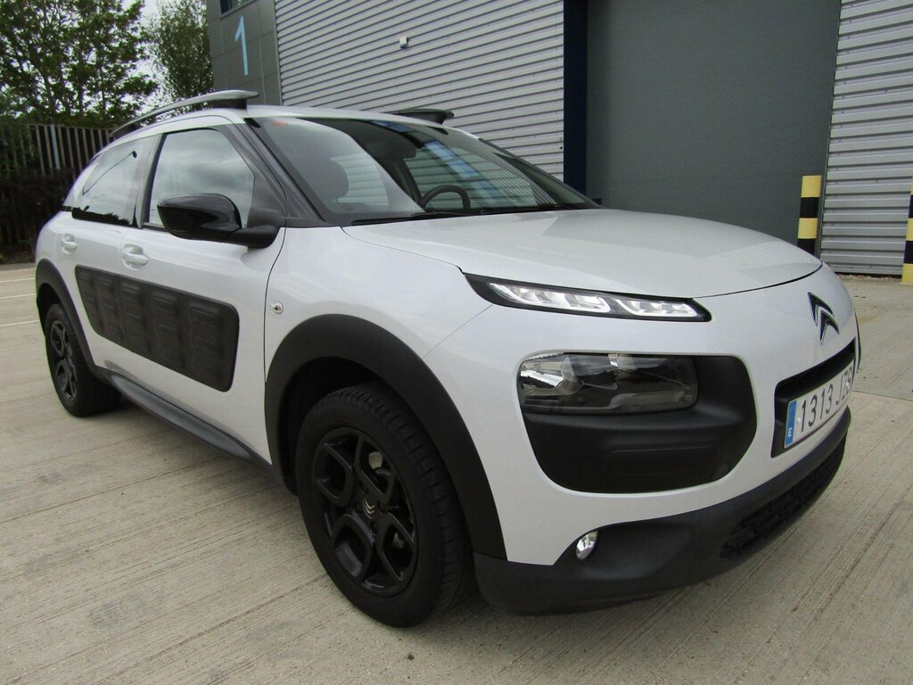 Citroen C4 Cactus 1.2Puretech 82Feel Lhd White #4