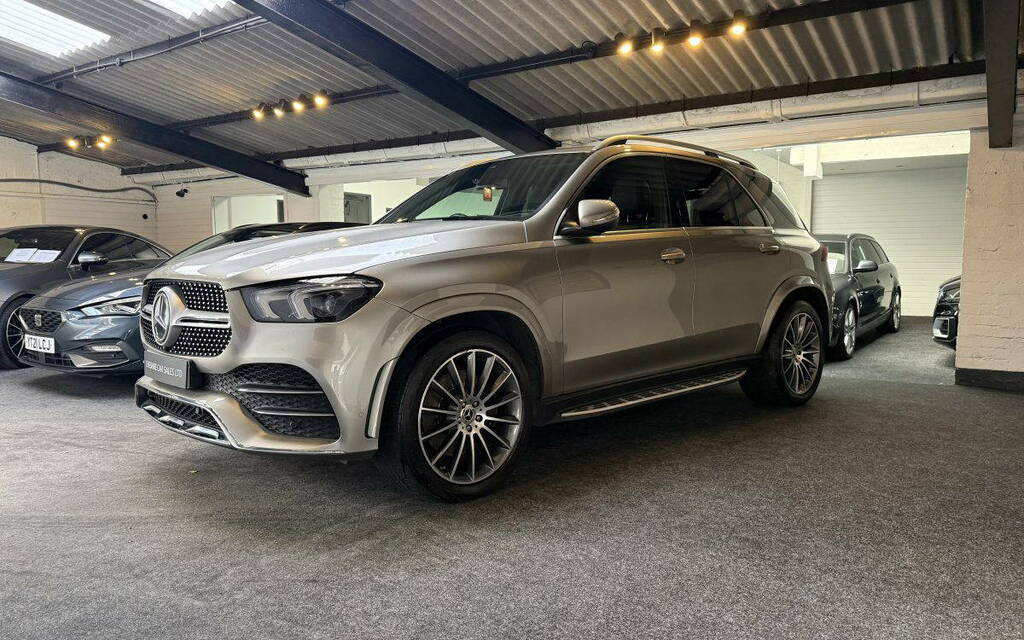 Mercedes-Benz GLE Class 2.0 Gle300d Amg Line Executive G-tronic 4Matic E Silver #2