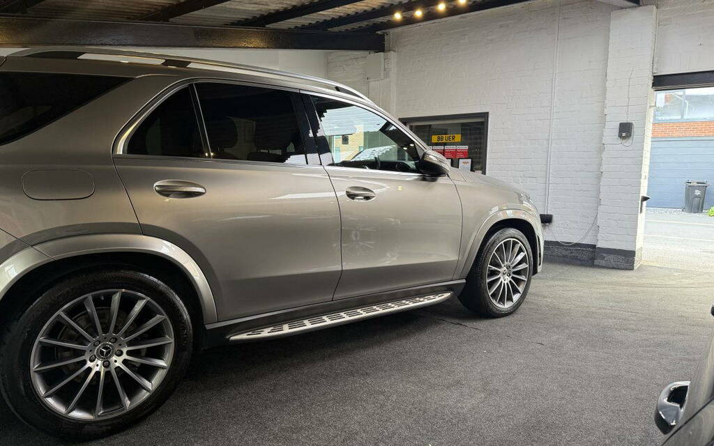 Mercedes-Benz GLE Class 2.0 Gle300d Amg Line Executive G-tronic 4Matic E Silver #4
