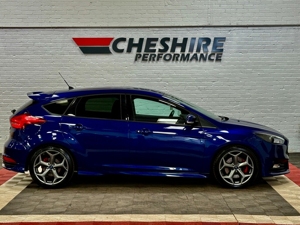 Ford Focus Hatchback 2.0 T Ecoboost St-3 - Sony Soundbla DN15RNV Blue #3