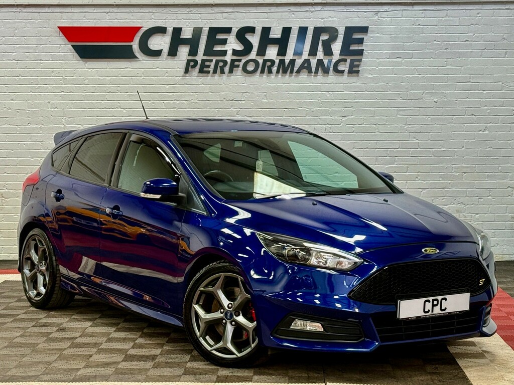 Ford Focus Hatchback 2.0 T Ecoboost St-3 - Sony Soundbla DN15RNV Blue #2