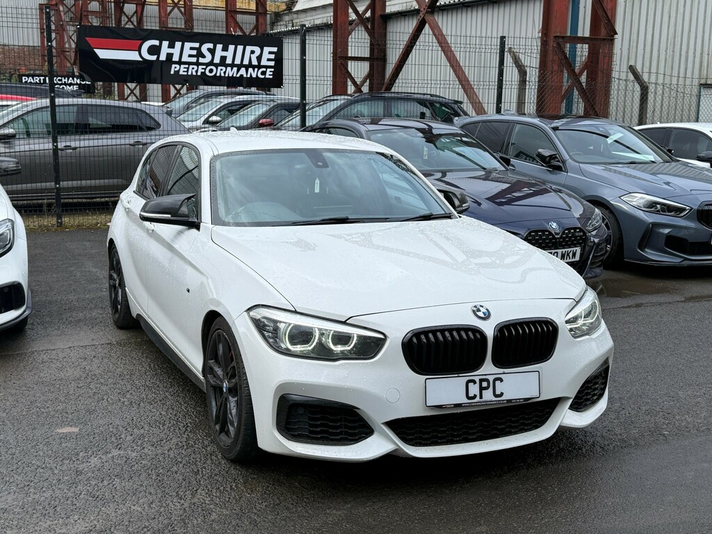BMW 1 Series Hatchback 3.0 M140i Shadow Edition - Pronavhk White