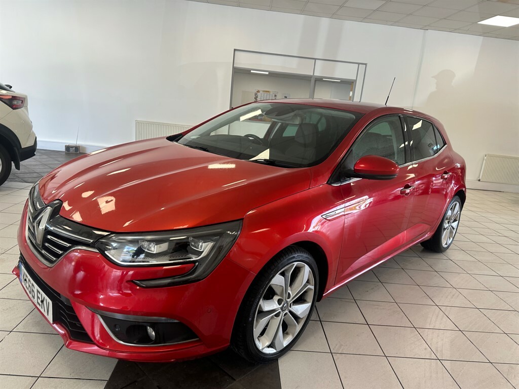 Renault Megane 1.6 L Signature Nav Dci Red