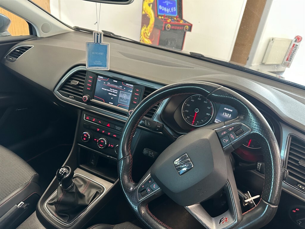 Seat Leon 1.4 L Ecotsi Fr Technology Grey #4